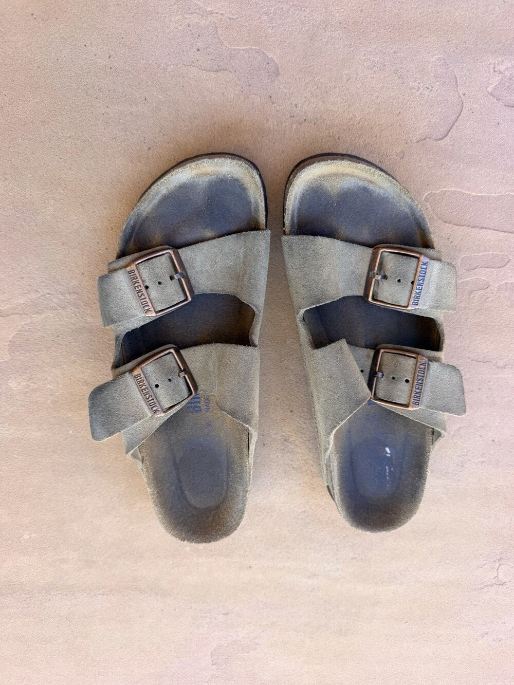 Birkenstock Arizona Taupe Suede Leather Soft Footbed - Size W7, M5